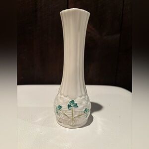 Brlleek small Vase with Green Clover Design